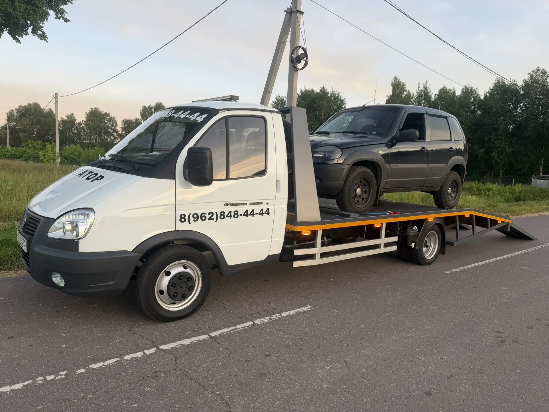Погрузка внедорожника